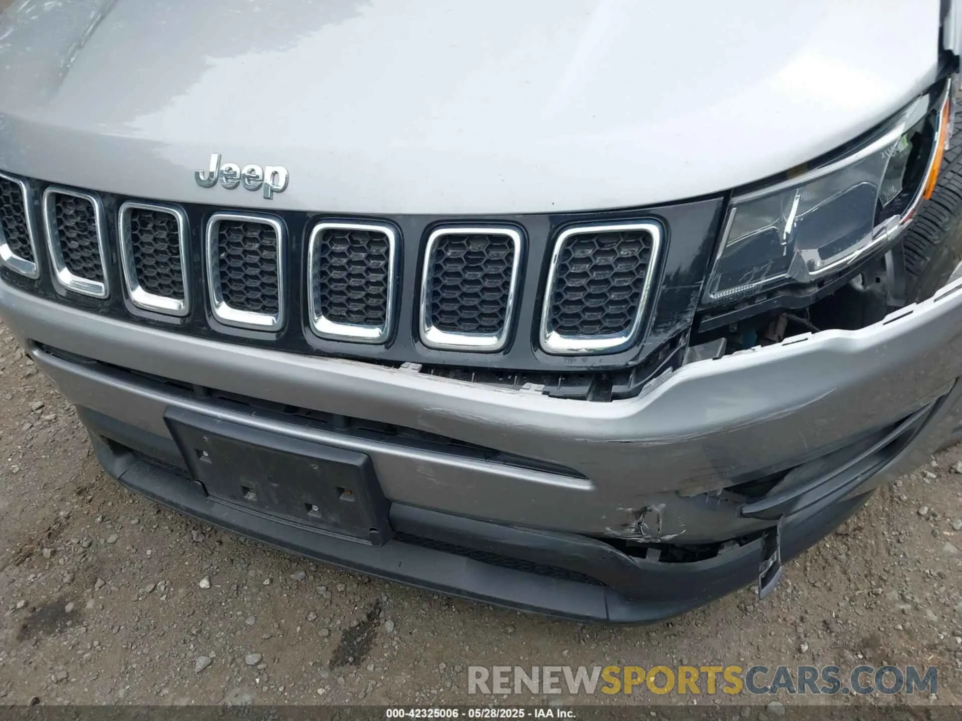 16 Photograph of a damaged car 3C4NJDBBXMT569861 JEEP COMPASS 2021