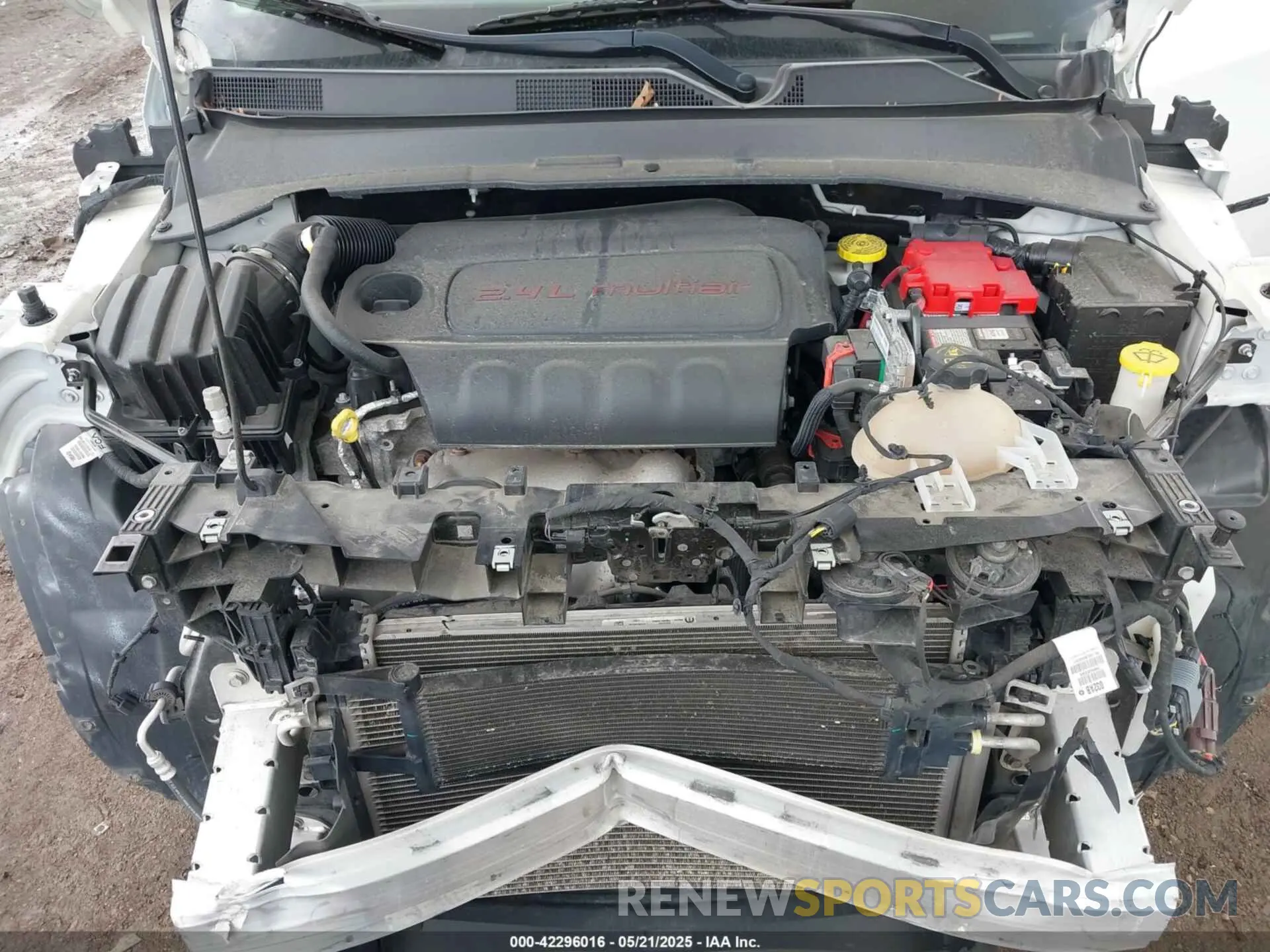 10 Photograph of a damaged car 3C4NJDBBXMT586529 JEEP COMPASS 2021