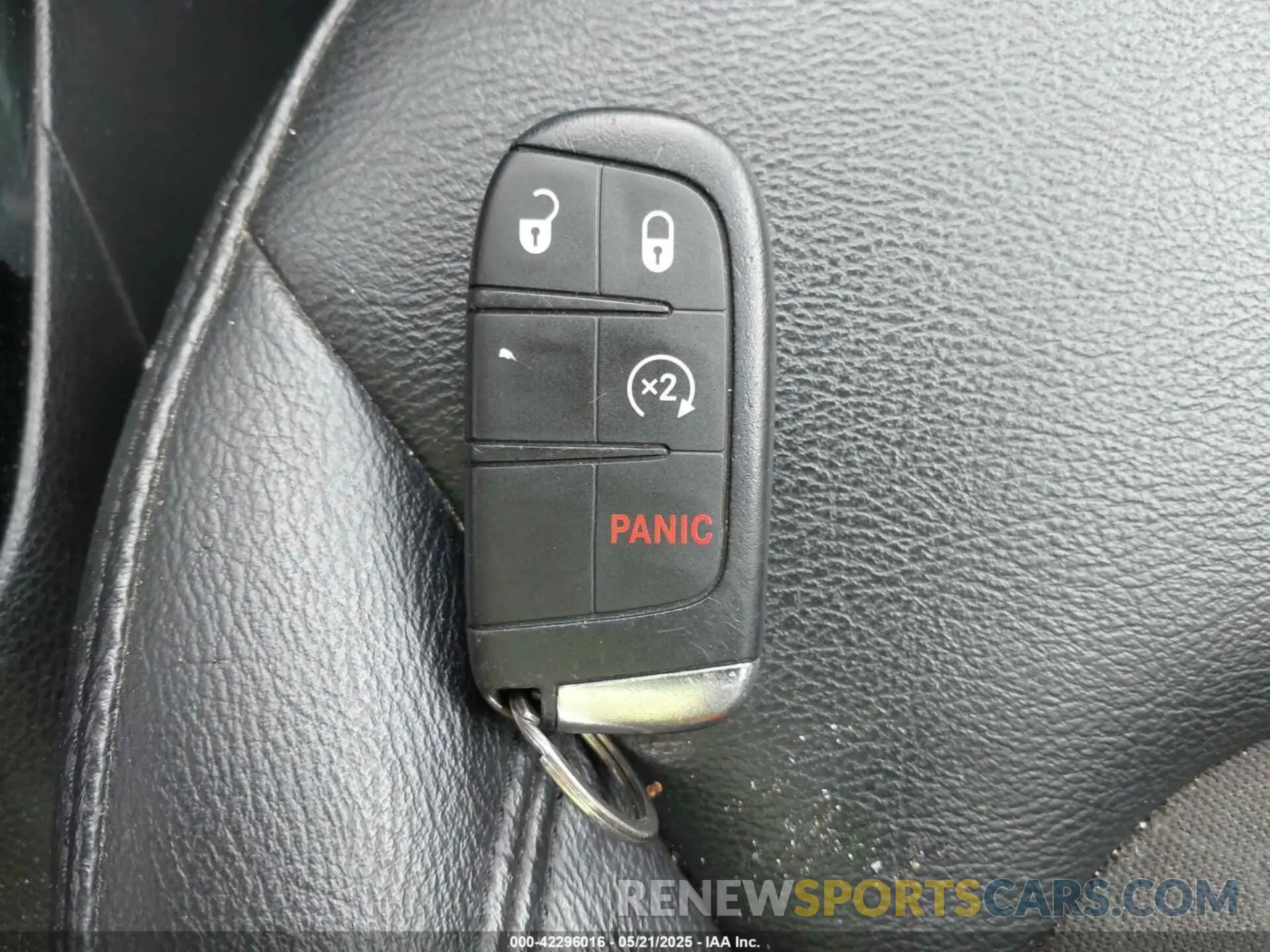 11 Photograph of a damaged car 3C4NJDBBXMT586529 JEEP COMPASS 2021
