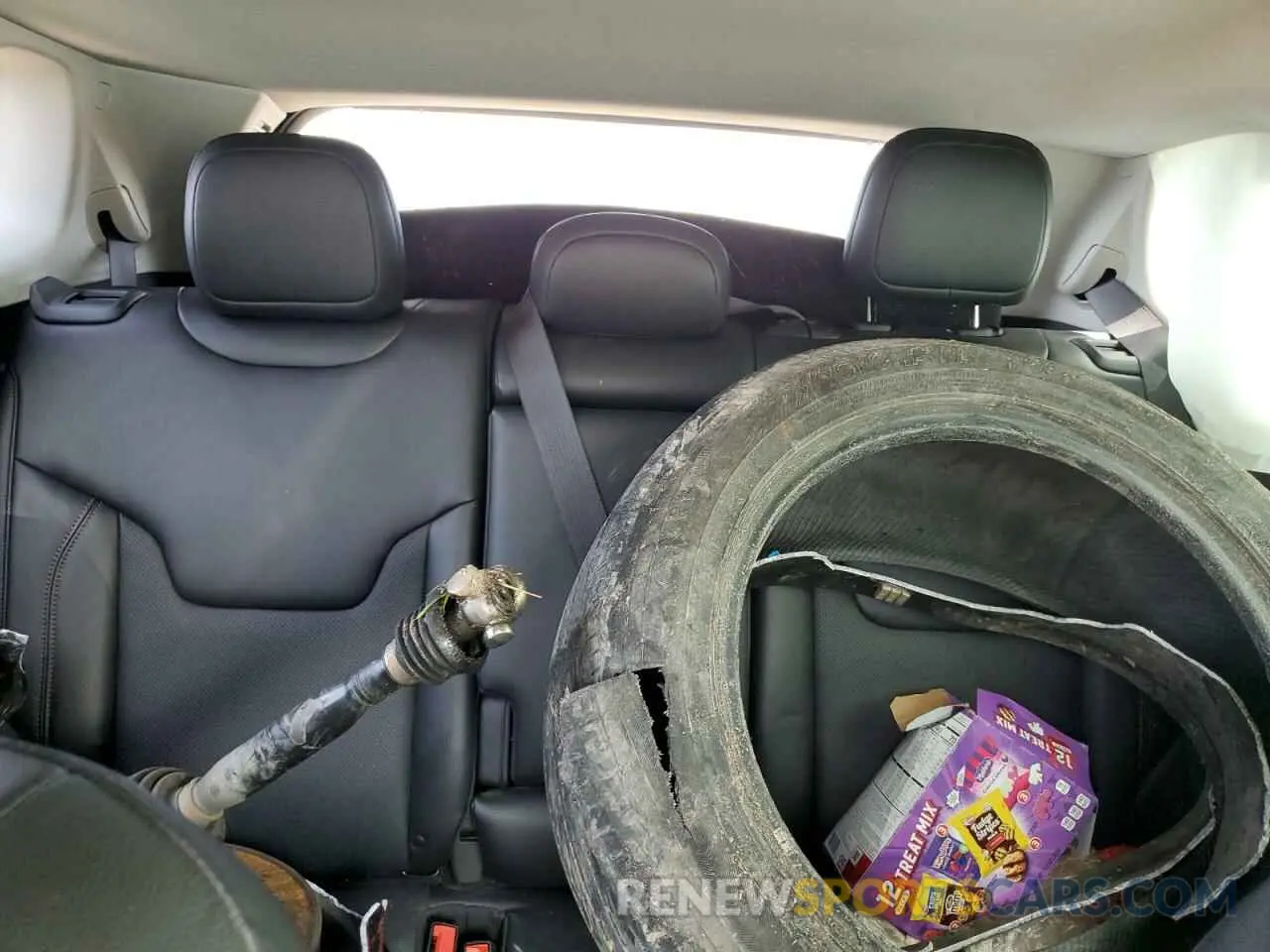 10 Photograph of a damaged car 3C4NJDCB0MT542182 JEEP COMPASS 2021