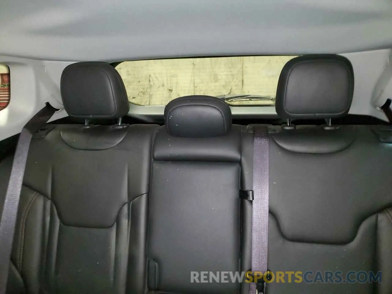 10 Photograph of a damaged car 3C4NJDCB0MT587512 JEEP COMPASS 2021
