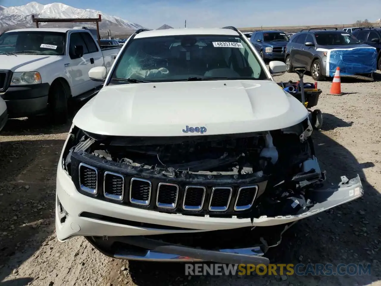 5 Photograph of a damaged car 3C4NJDCB1MT512317 JEEP COMPASS 2021