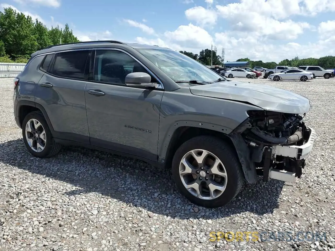 4 Photograph of a damaged car 3C4NJDCB1MT523933 JEEP COMPASS 2021
