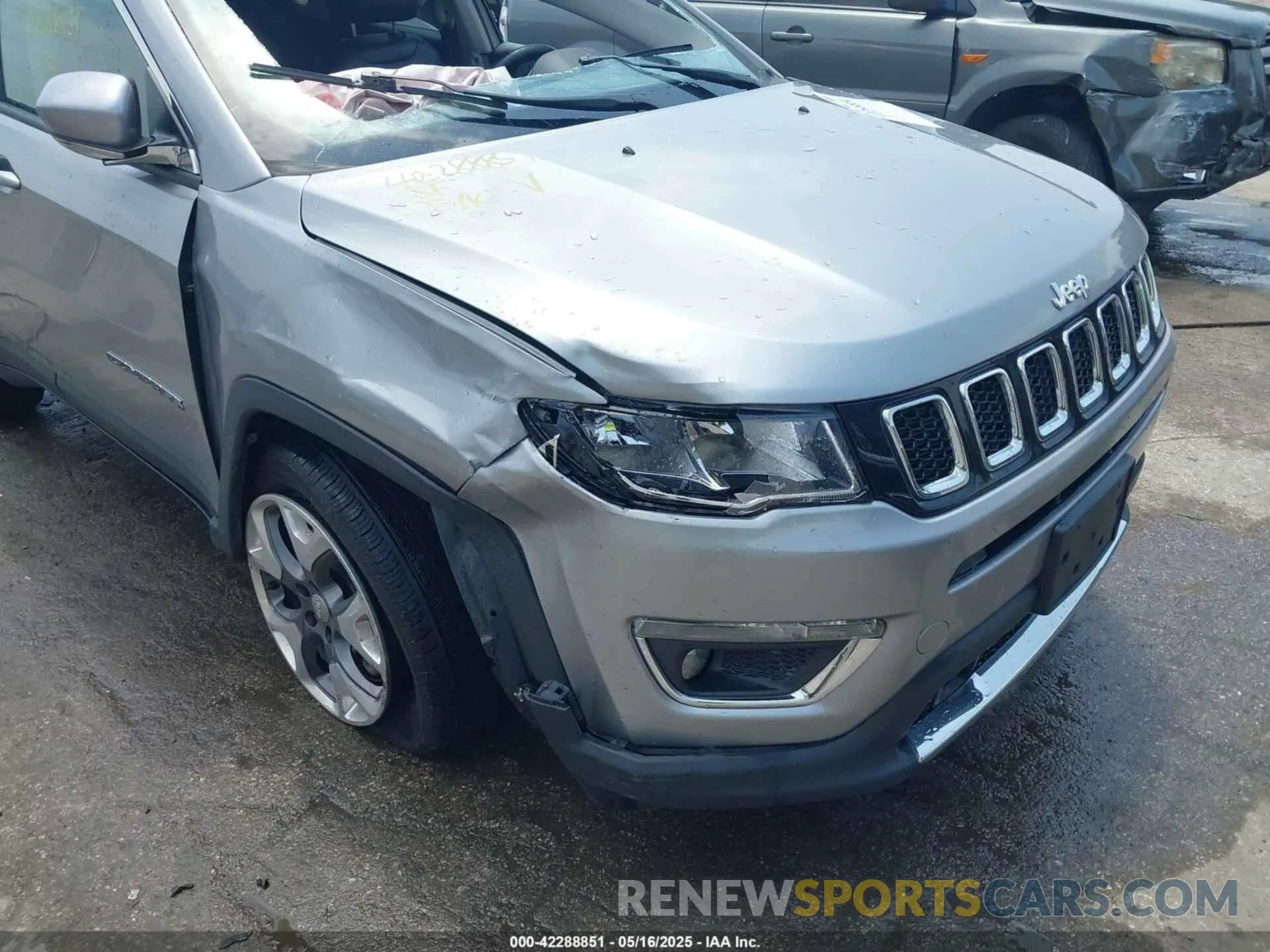 6 Photograph of a damaged car 3C4NJDCB3MT519818 JEEP COMPASS 2021