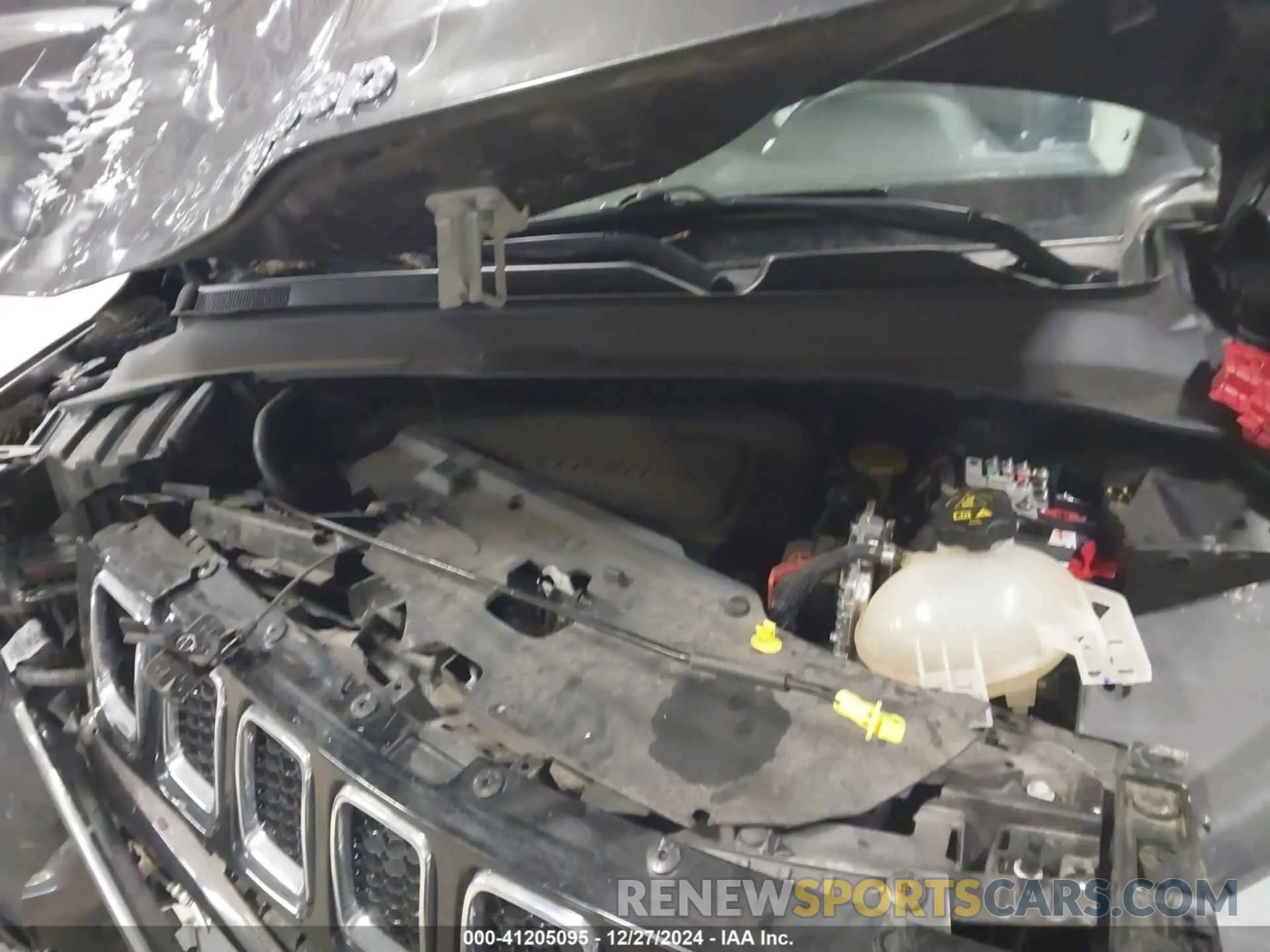 10 Photograph of a damaged car 3C4NJDCB3MT572437 JEEP COMPASS 2021