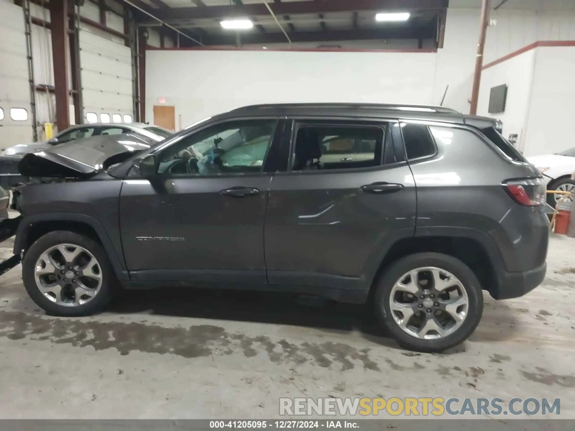 13 Photograph of a damaged car 3C4NJDCB3MT572437 JEEP COMPASS 2021