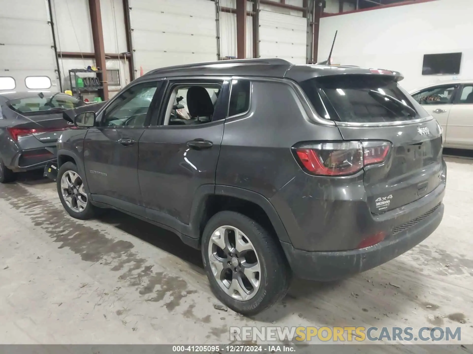 3 Photograph of a damaged car 3C4NJDCB3MT572437 JEEP COMPASS 2021