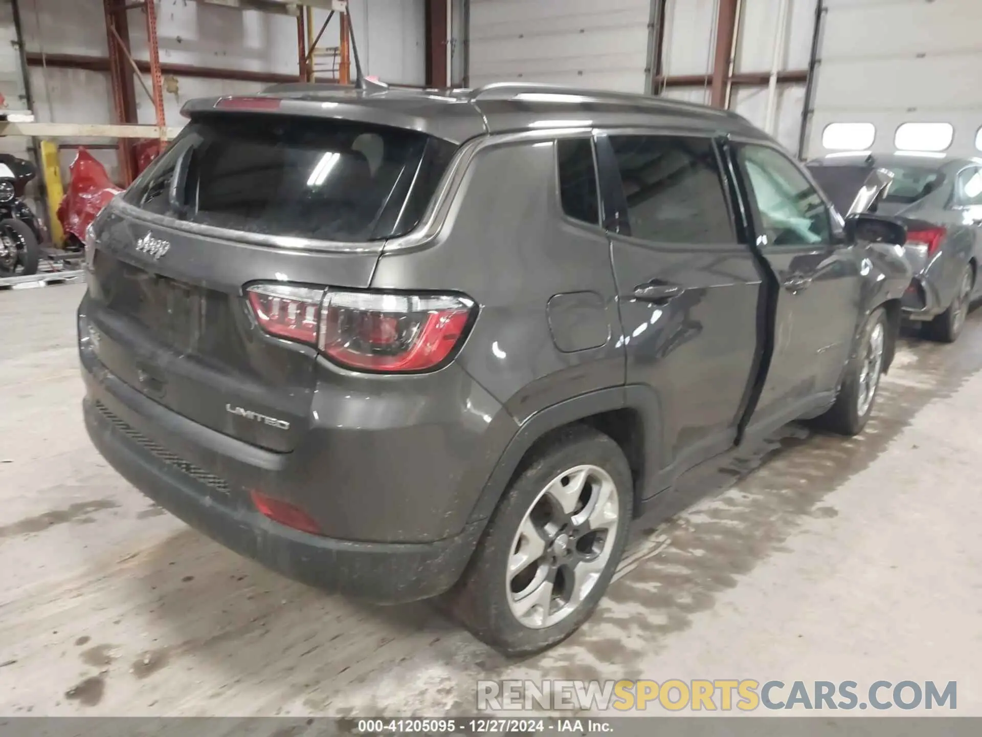 4 Photograph of a damaged car 3C4NJDCB3MT572437 JEEP COMPASS 2021