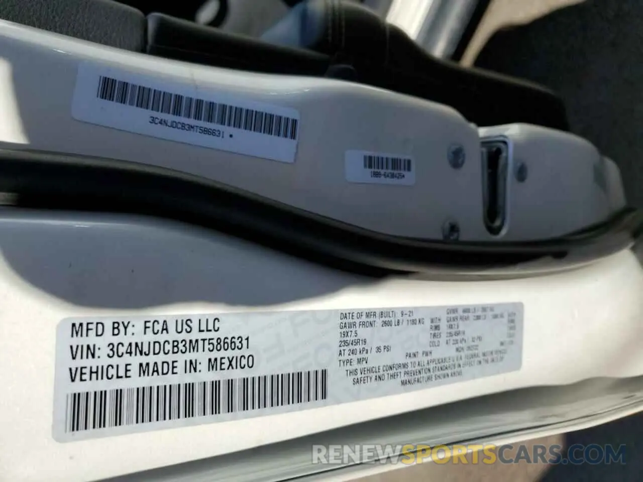 13 Photograph of a damaged car 3C4NJDCB3MT586631 JEEP COMPASS 2021