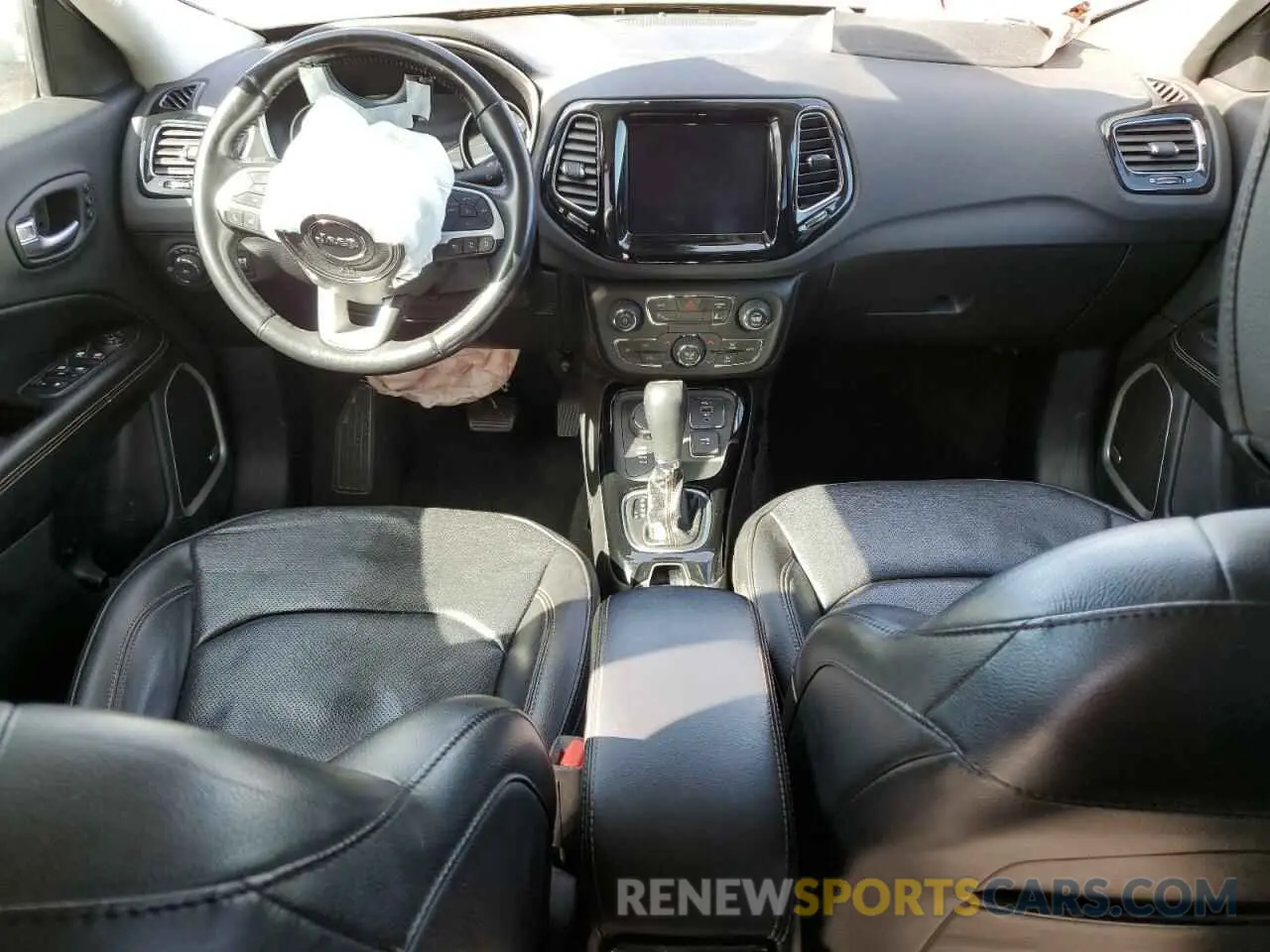8 Photograph of a damaged car 3C4NJDCB3MT586631 JEEP COMPASS 2021