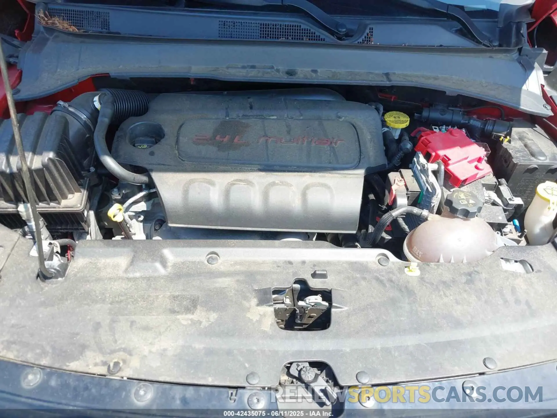 10 Photograph of a damaged car 3C4NJDCB3MT599685 JEEP COMPASS 2021