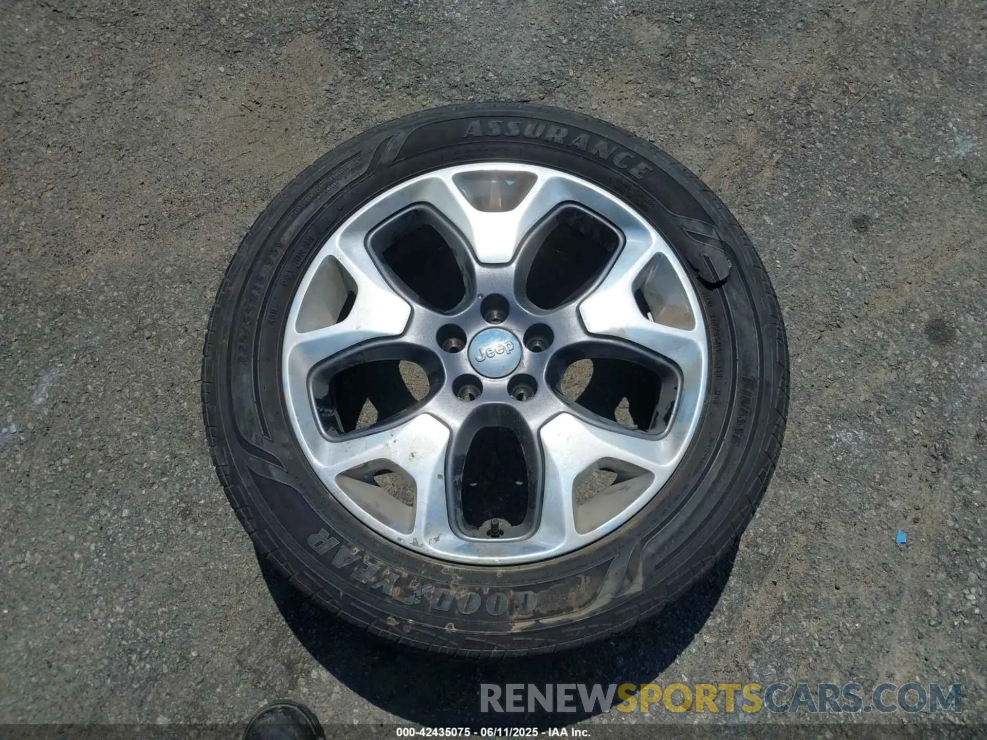 12 Photograph of a damaged car 3C4NJDCB3MT599685 JEEP COMPASS 2021