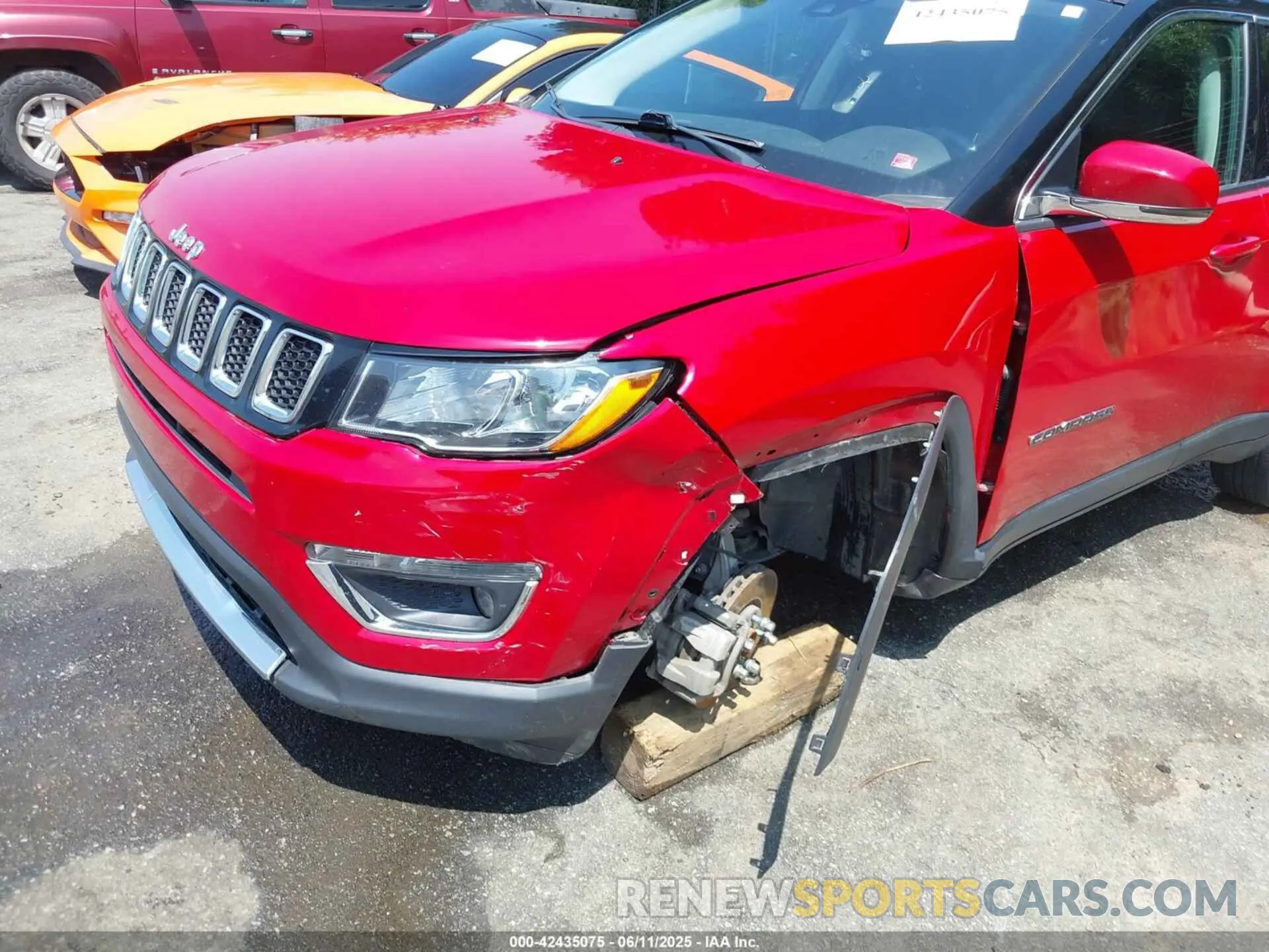 6 Photograph of a damaged car 3C4NJDCB3MT599685 JEEP COMPASS 2021