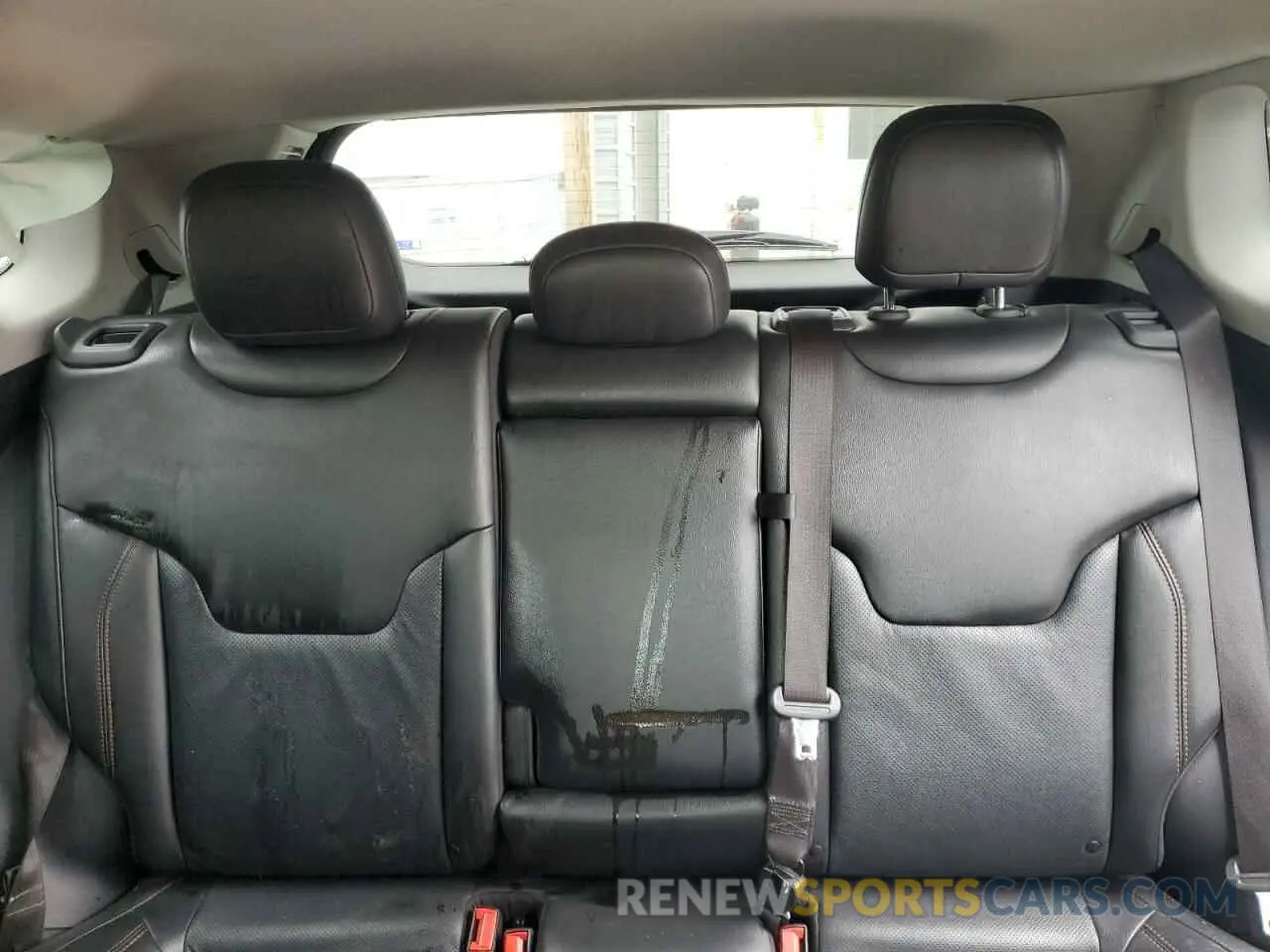 10 Photograph of a damaged car 3C4NJDCB4MT584290 JEEP COMPASS 2021