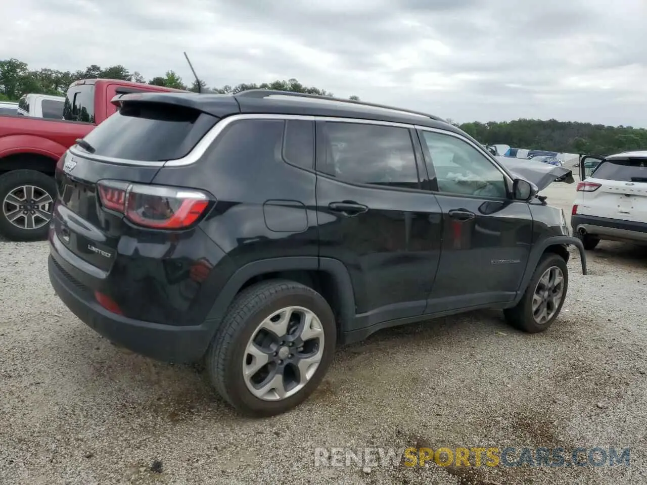 3 Photograph of a damaged car 3C4NJDCB4MT584290 JEEP COMPASS 2021