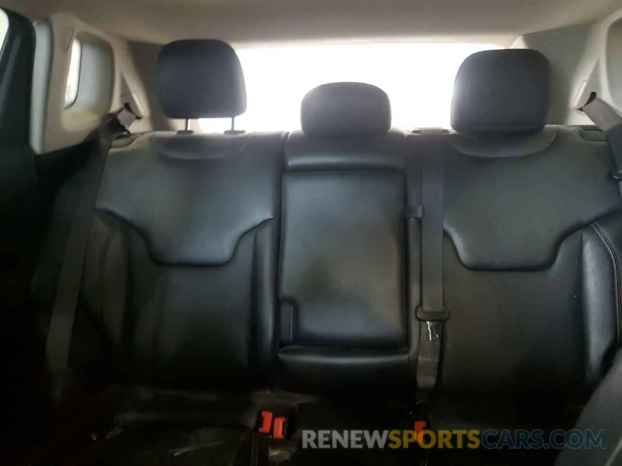 10 Photograph of a damaged car 3C4NJDCB5MT528455 JEEP COMPASS 2021