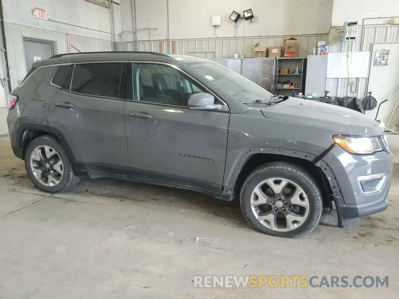 4 Photograph of a damaged car 3C4NJDCB5MT528455 JEEP COMPASS 2021