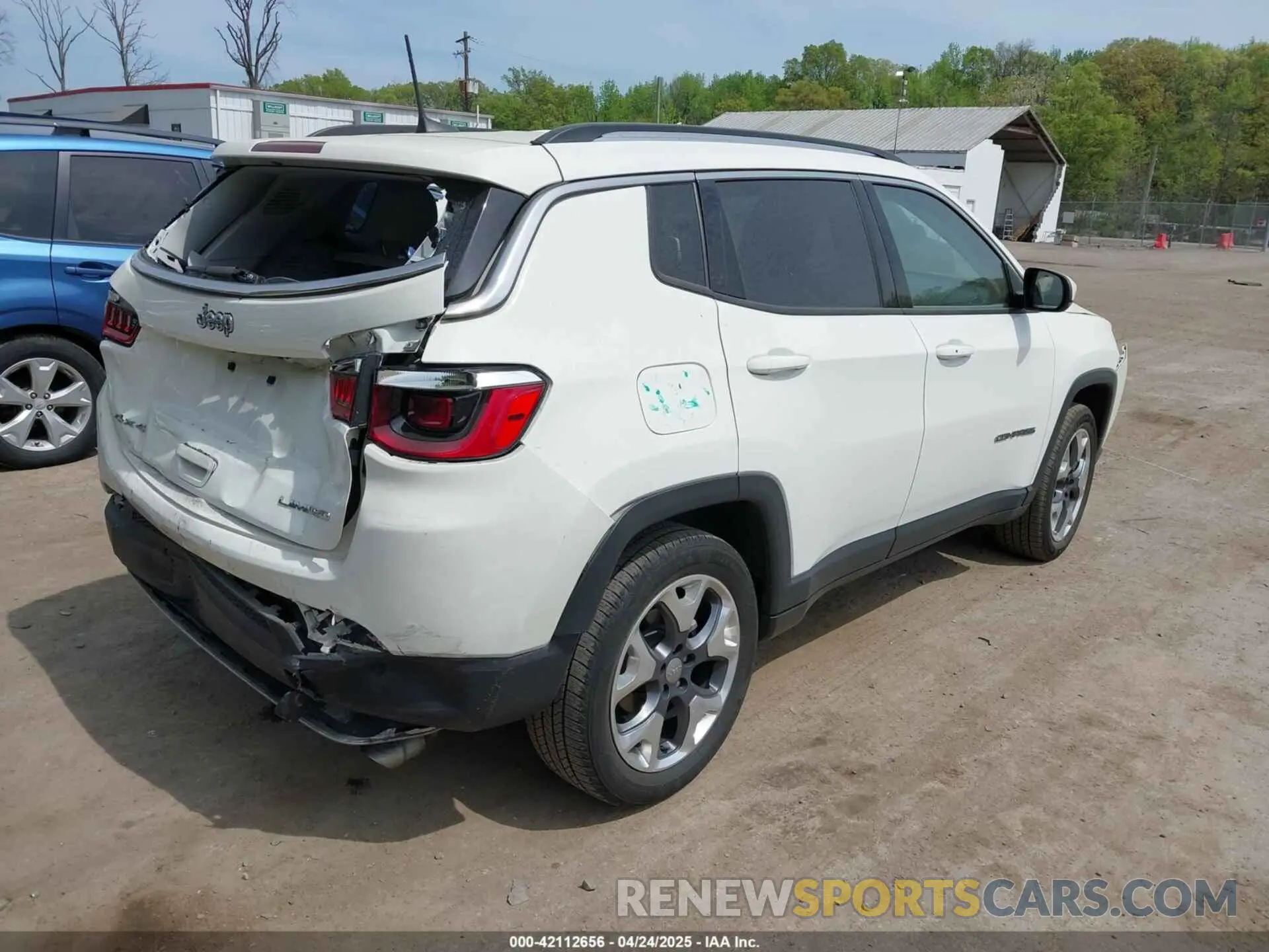 4 Photograph of a damaged car 3C4NJDCB5MT588915 JEEP COMPASS 2021