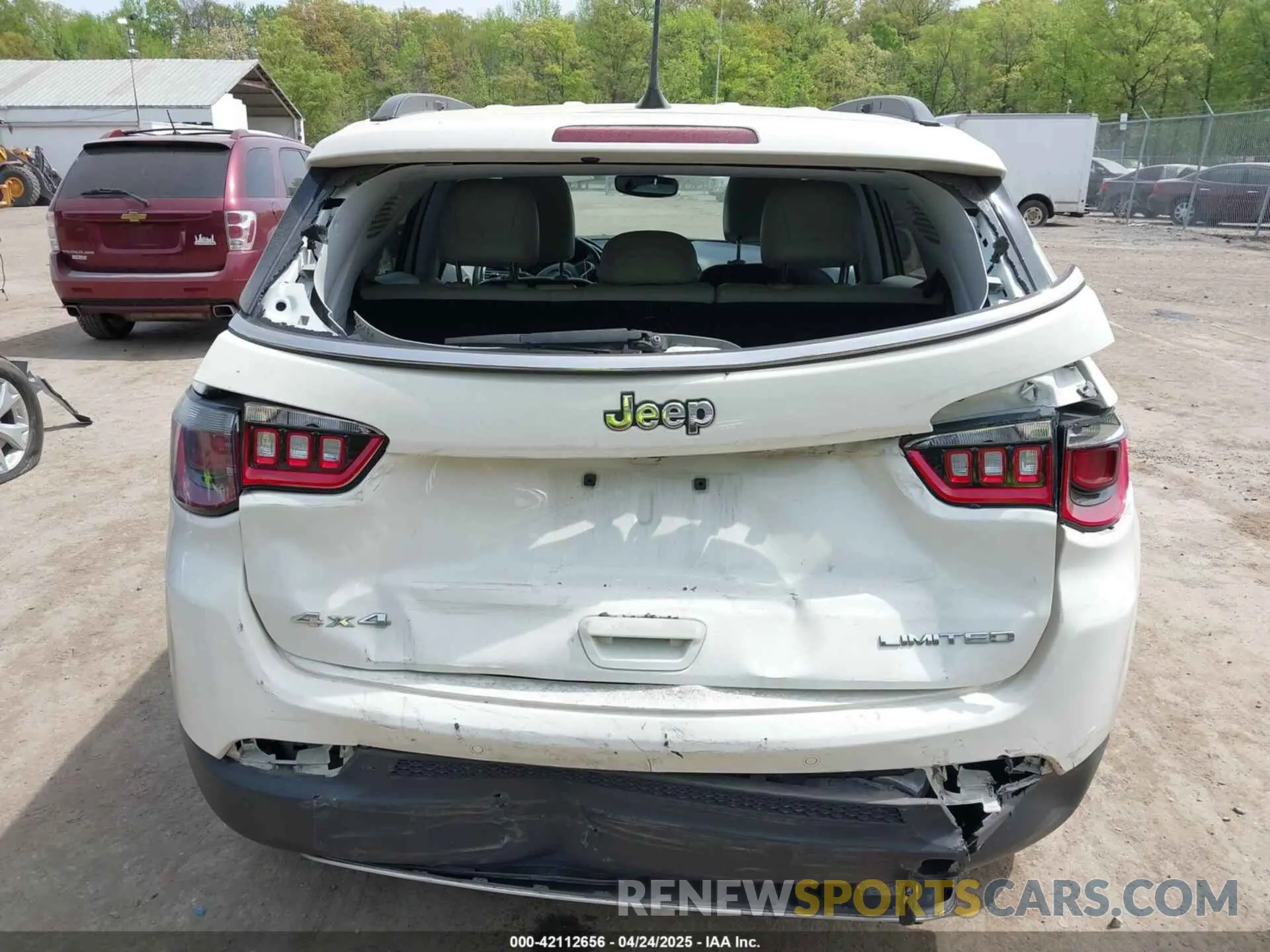 6 Photograph of a damaged car 3C4NJDCB5MT588915 JEEP COMPASS 2021