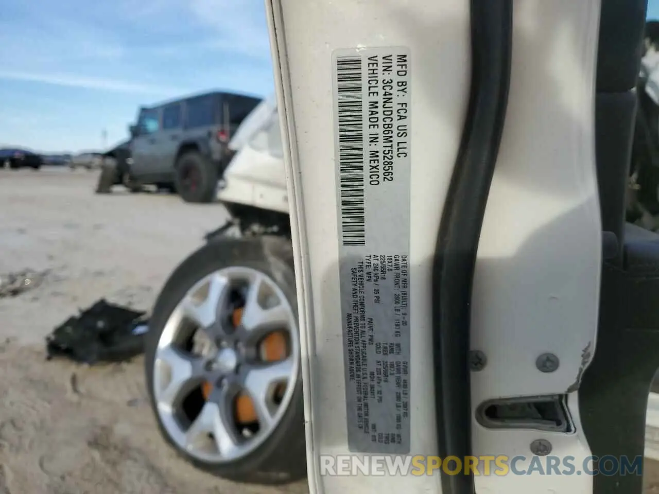 13 Photograph of a damaged car 3C4NJDCB6MT528562 JEEP COMPASS 2021