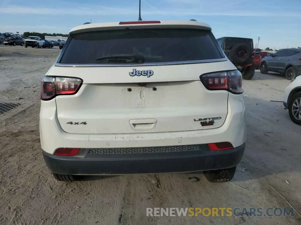 6 Photograph of a damaged car 3C4NJDCB6MT528562 JEEP COMPASS 2021