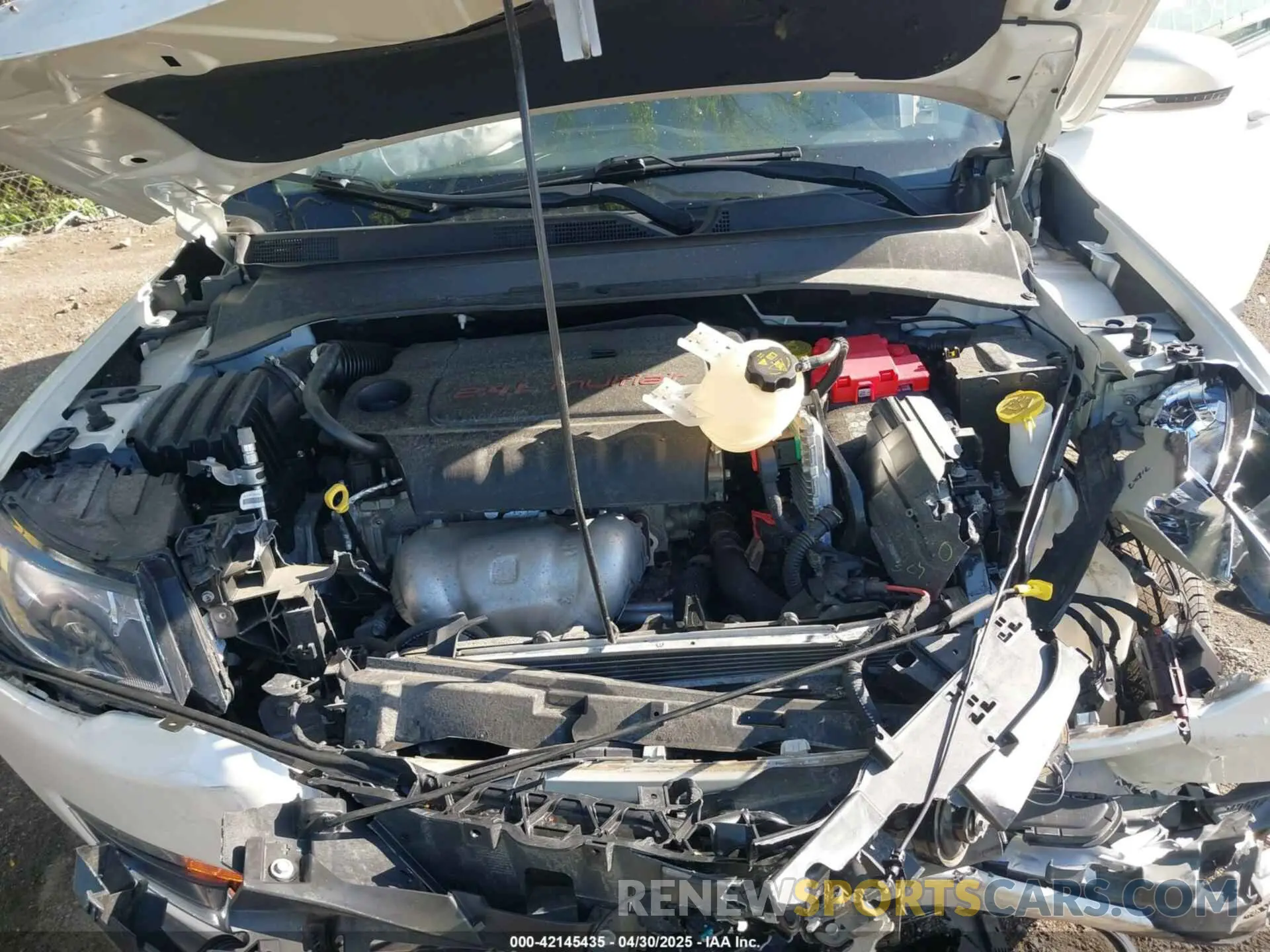 10 Photograph of a damaged car 3C4NJDCB6MT536712 JEEP COMPASS 2021