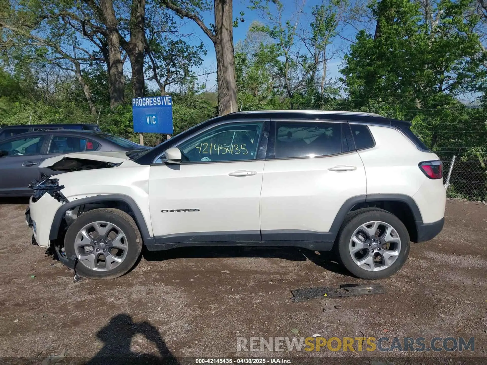 14 Photograph of a damaged car 3C4NJDCB6MT536712 JEEP COMPASS 2021