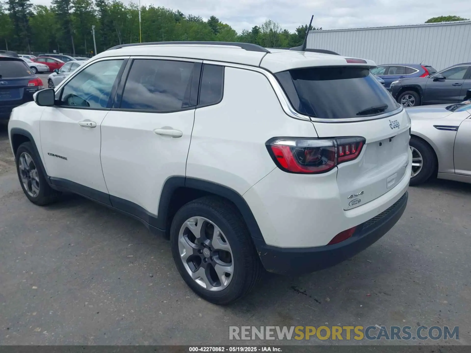 3 Photograph of a damaged car 3C4NJDCB7MT520275 JEEP COMPASS 2021