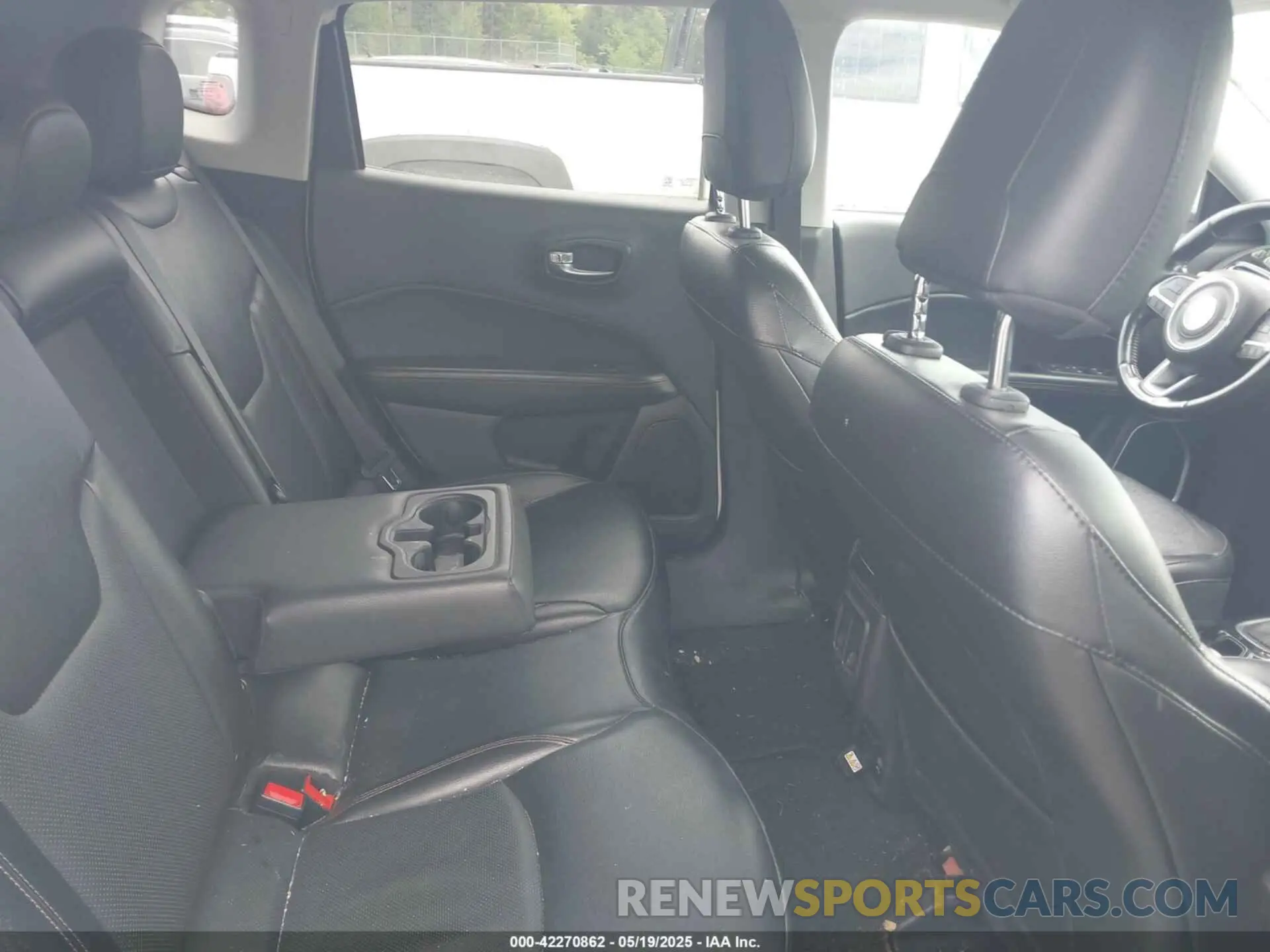 8 Photograph of a damaged car 3C4NJDCB7MT520275 JEEP COMPASS 2021