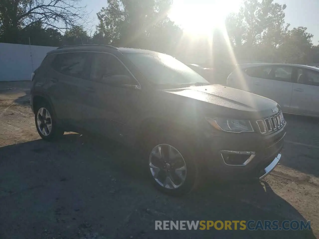 4 Photograph of a damaged car 3C4NJDCB7MT572828 JEEP COMPASS 2021