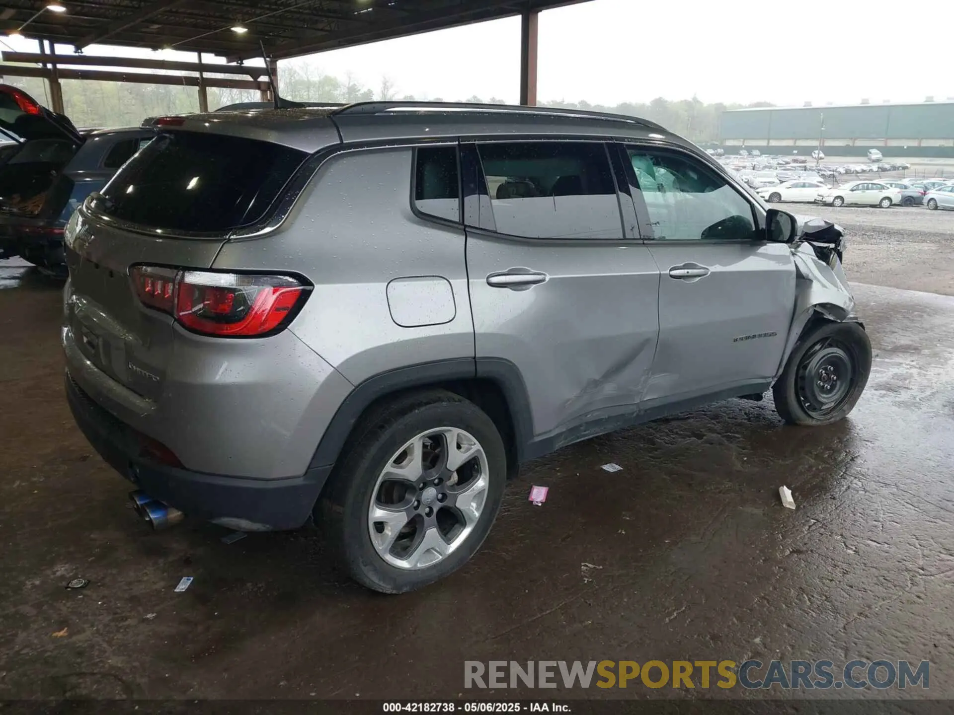 4 Photograph of a damaged car 3C4NJDCB8MT523718 JEEP COMPASS 2021