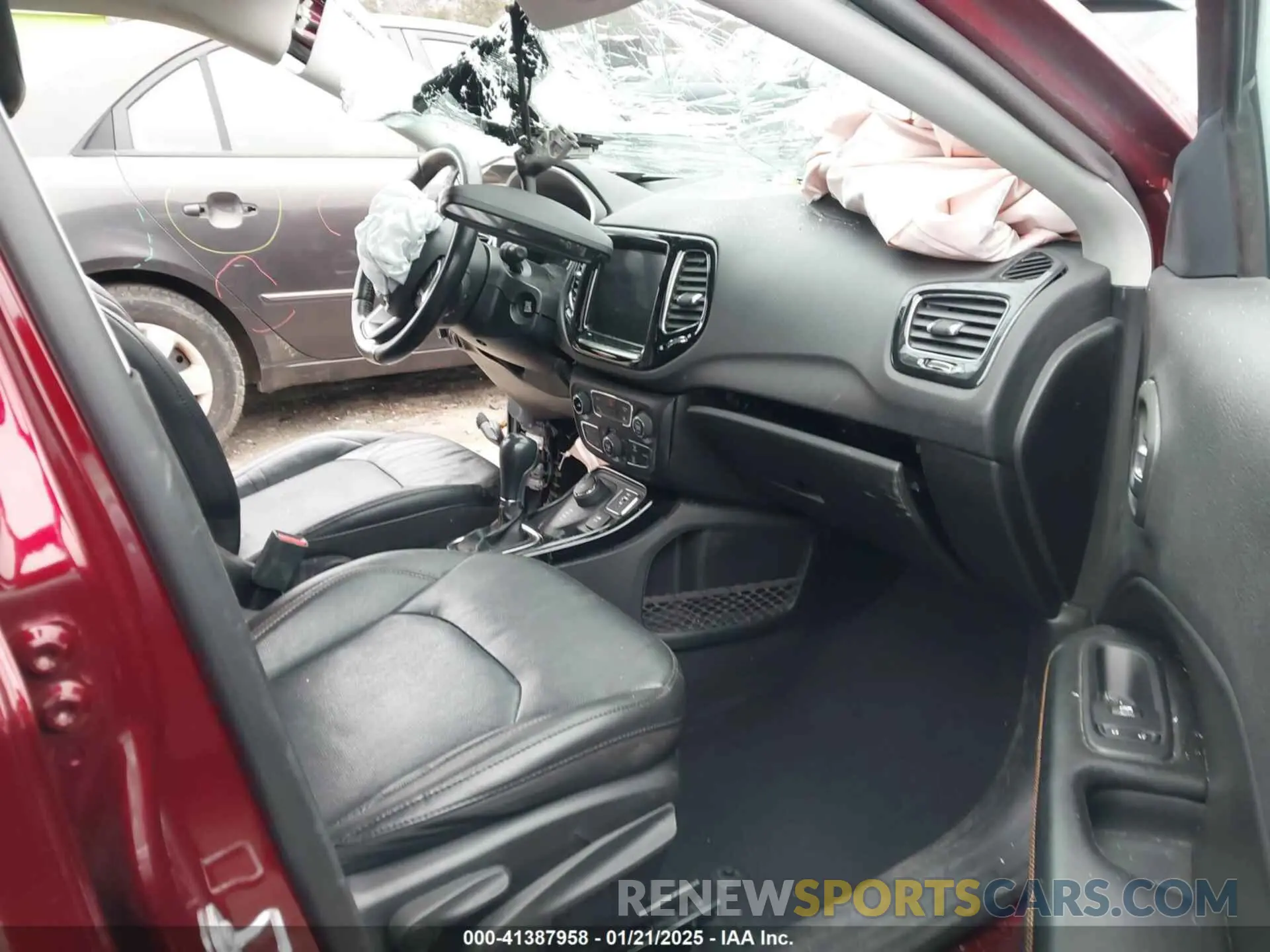 8 Photograph of a damaged car 3C4NJDCB8MT572661 JEEP COMPASS 2021