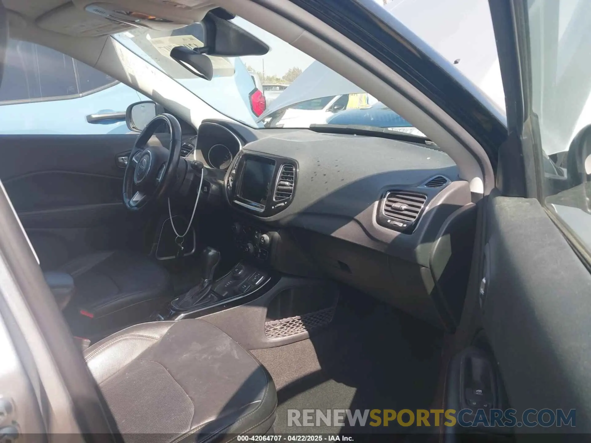 5 Photograph of a damaged car 3C4NJDCB8MT595535 JEEP COMPASS 2021