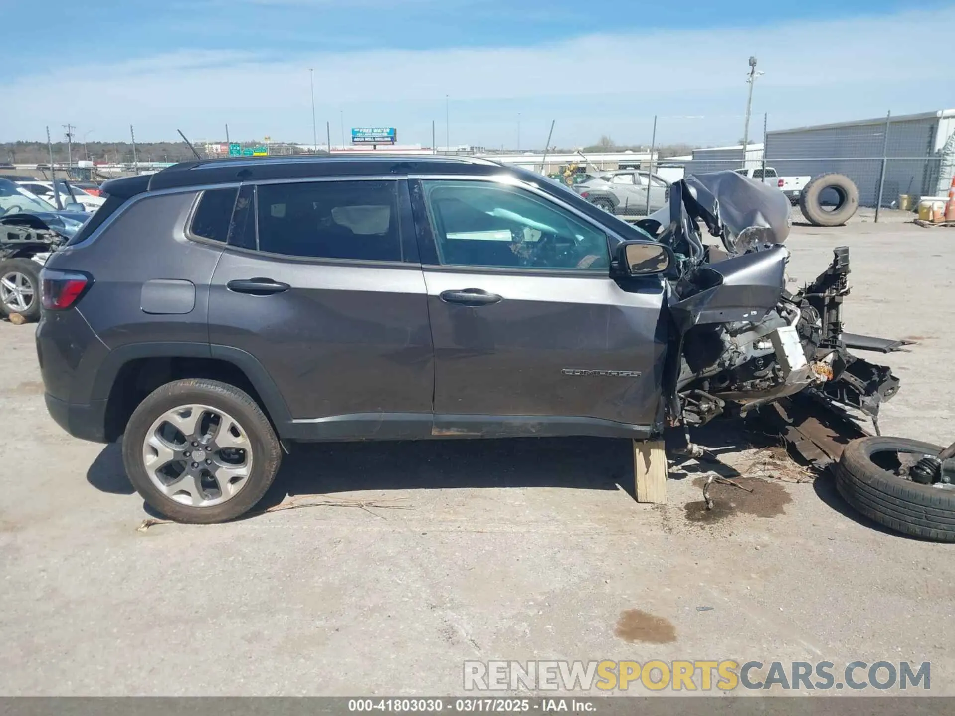 14 Photograph of a damaged car 3C4NJDCB8MT601544 JEEP COMPASS 2021
