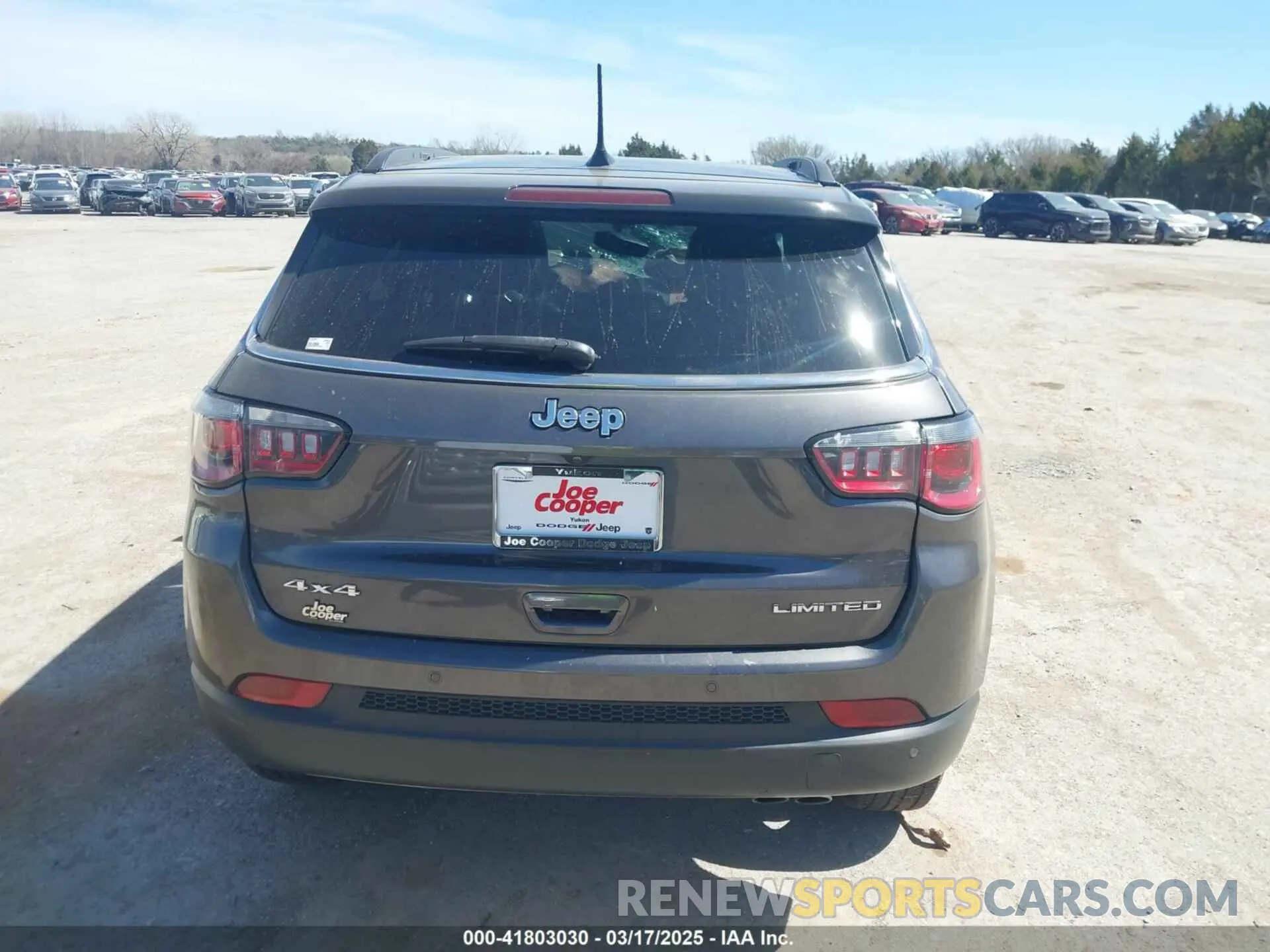 17 Photograph of a damaged car 3C4NJDCB8MT601544 JEEP COMPASS 2021