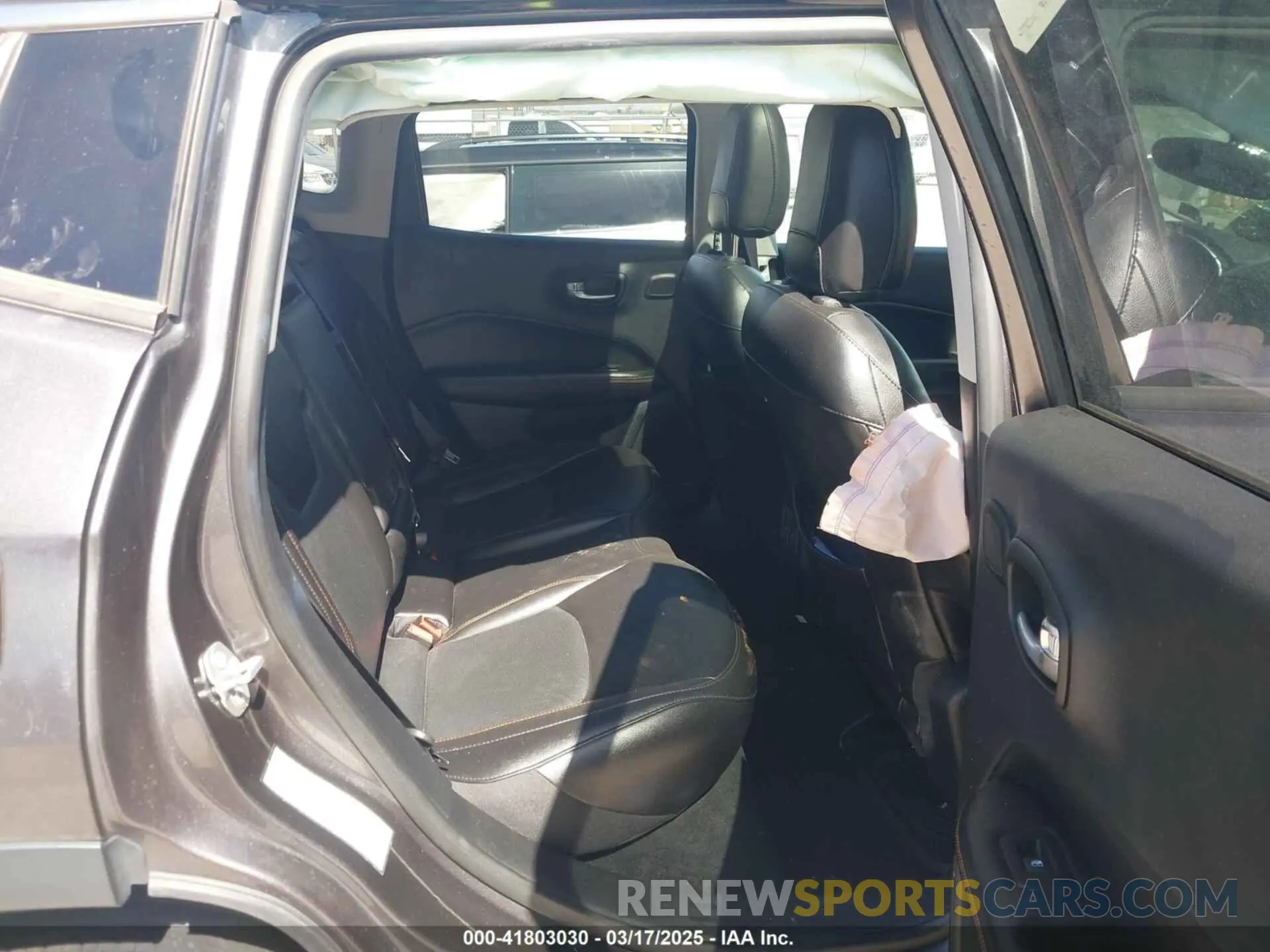 8 Photograph of a damaged car 3C4NJDCB8MT601544 JEEP COMPASS 2021