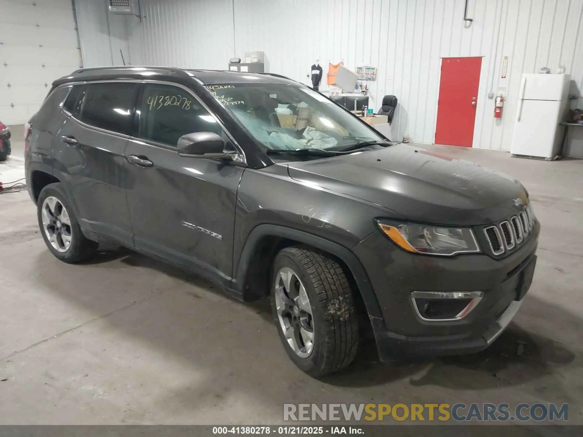 1 Photograph of a damaged car 3C4NJDCB9MT543766 JEEP COMPASS 2021