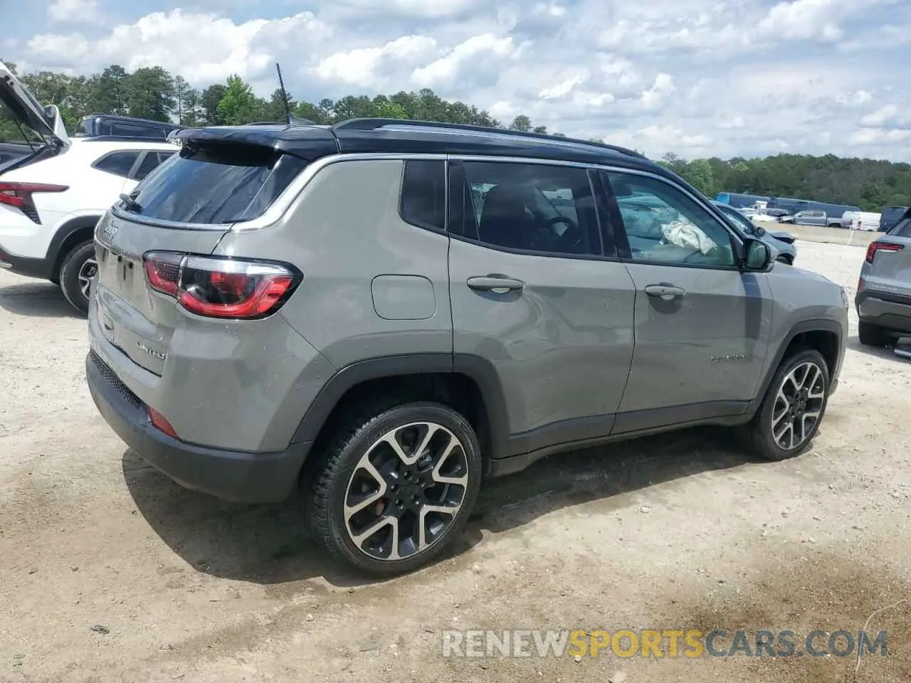 3 Photograph of a damaged car 3C4NJDCB9MT599478 JEEP COMPASS 2021