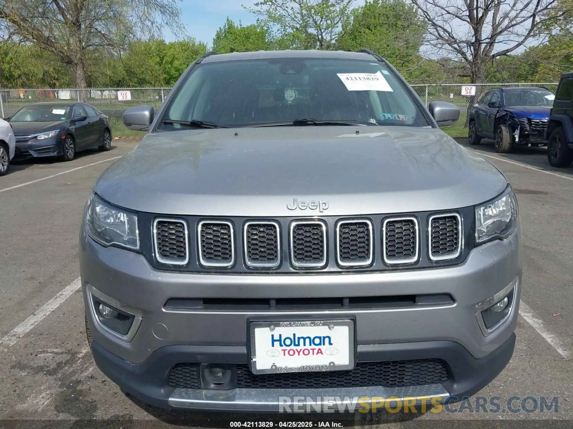 12 Photograph of a damaged car 3C4NJDCBXMT528015 JEEP COMPASS 2021