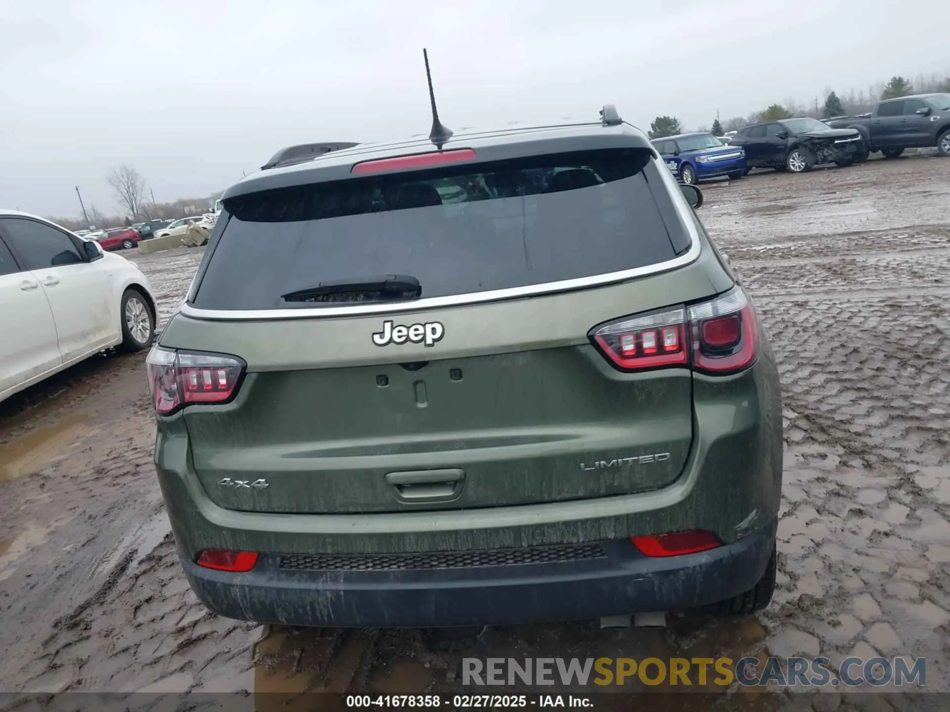 16 Photograph of a damaged car 3C4NJDCBXMT533649 JEEP COMPASS 2021