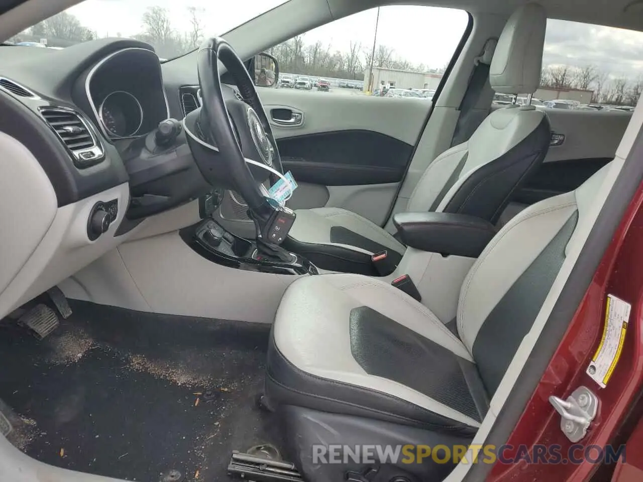 7 Photograph of a damaged car 3C4NJDCBXMT537779 JEEP COMPASS 2021