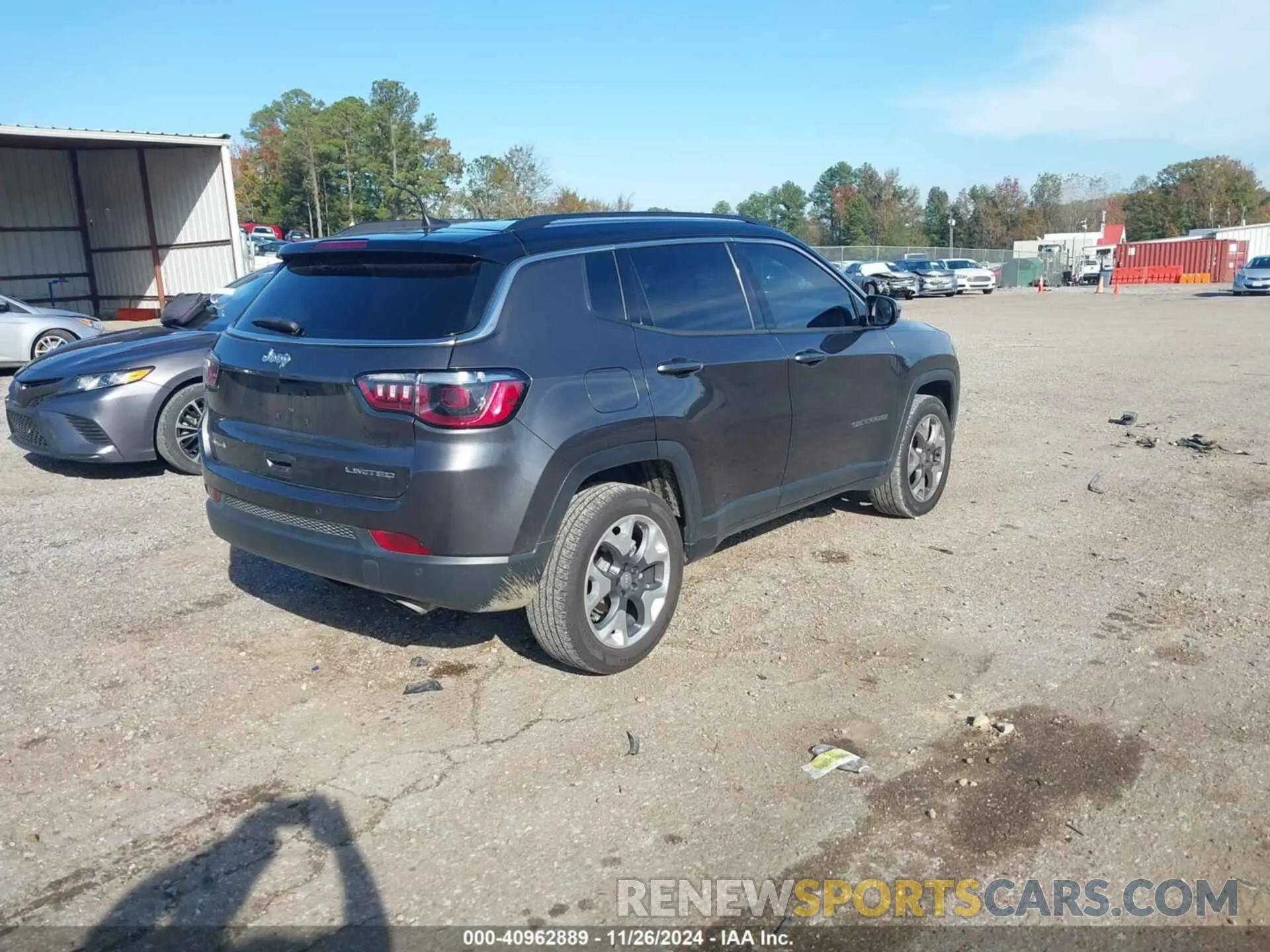 4 Photograph of a damaged car 3C4NJDCBXMT539726 JEEP COMPASS 2021