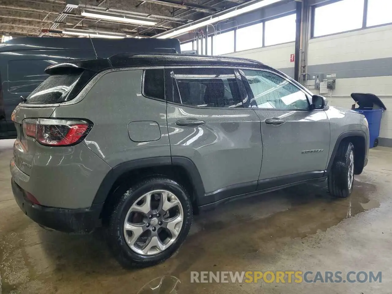 3 Photograph of a damaged car 3C4NJDCBXMT579353 JEEP COMPASS 2021