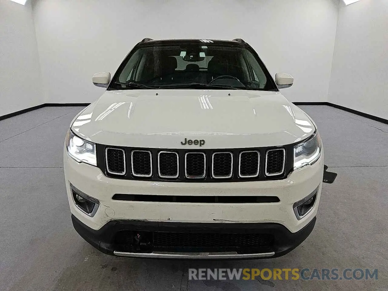5 Photograph of a damaged car 3C4NJDCBXMT596427 JEEP COMPASS 2021