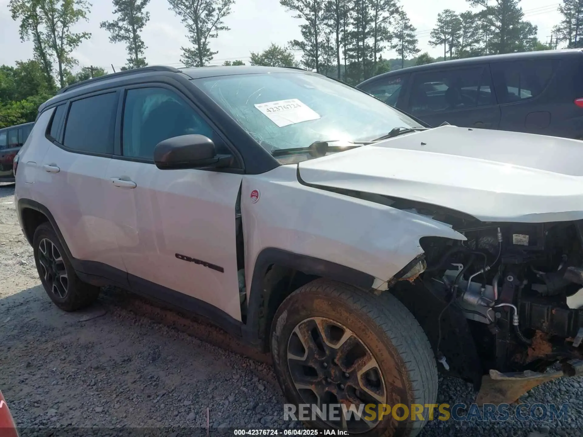 13 Photograph of a damaged car 3C4NJDDB0MT512050 JEEP COMPASS 2021