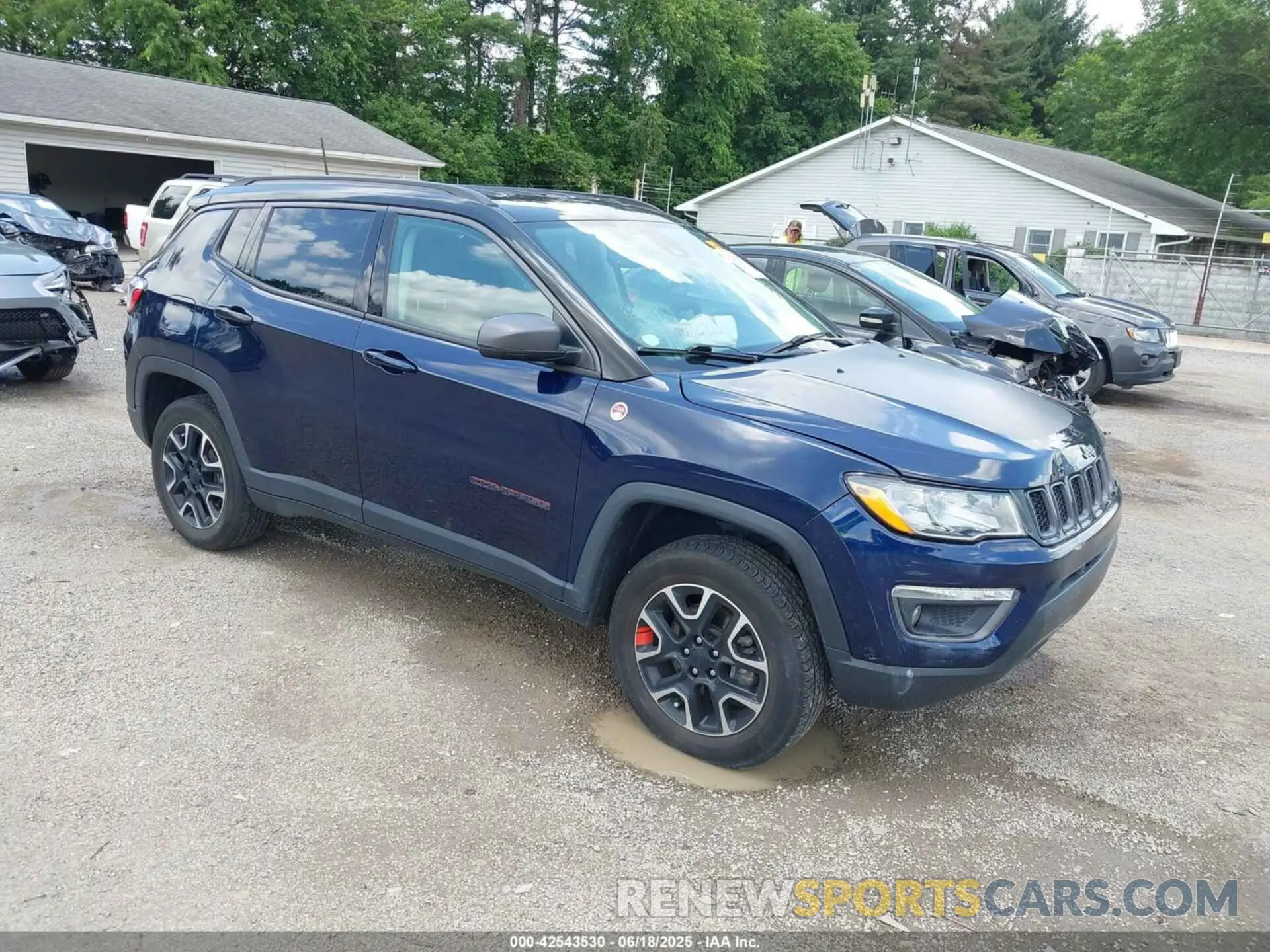 1 Photograph of a damaged car 3C4NJDDB0MT590442 JEEP COMPASS 2021