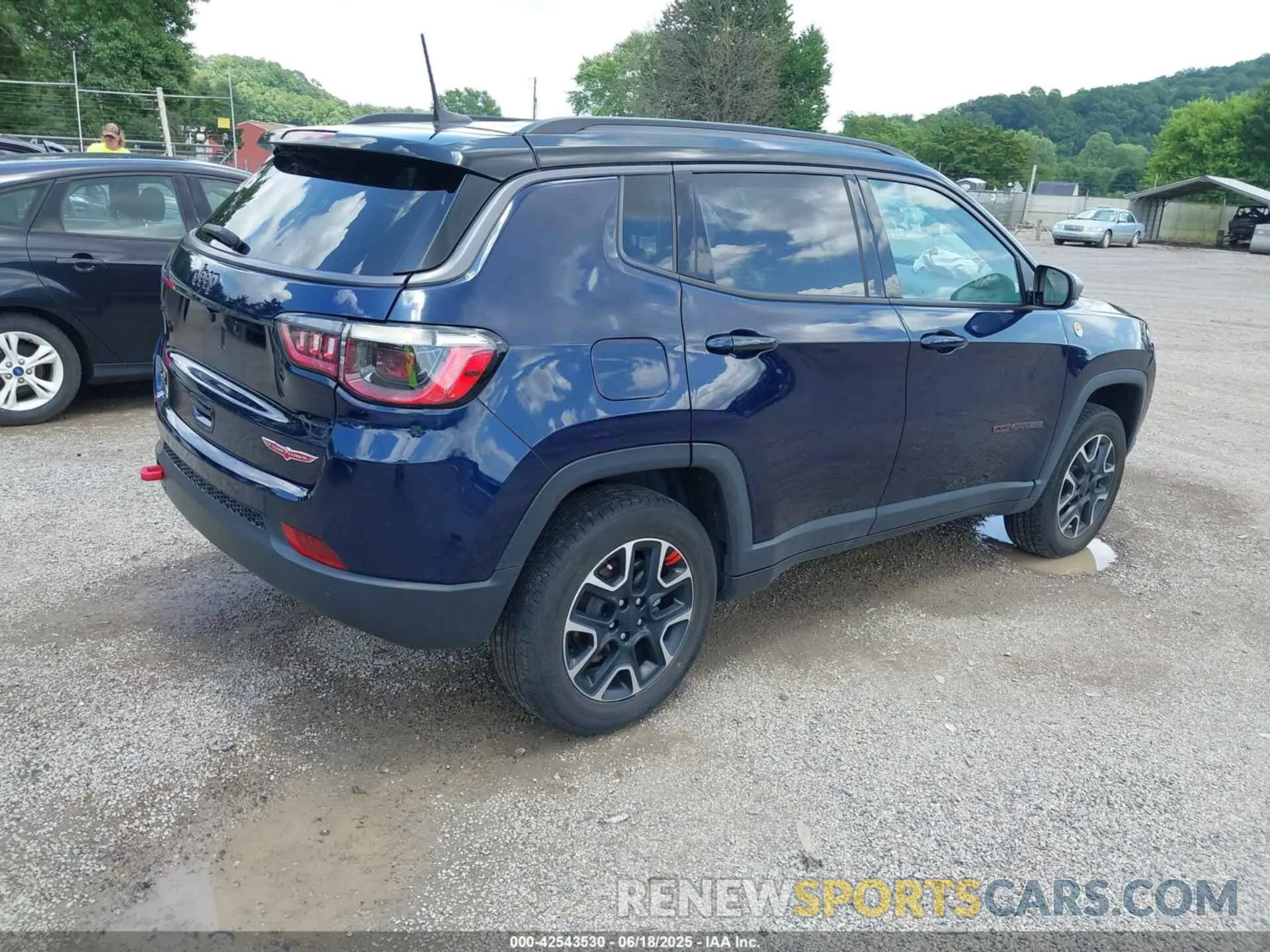 4 Photograph of a damaged car 3C4NJDDB0MT590442 JEEP COMPASS 2021