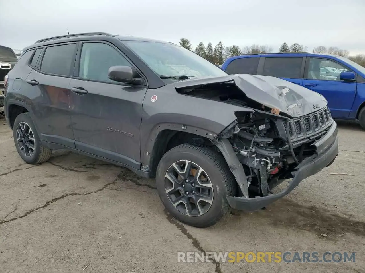 4 Photograph of a damaged car 3C4NJDDB1MT523820 JEEP COMPASS 2021