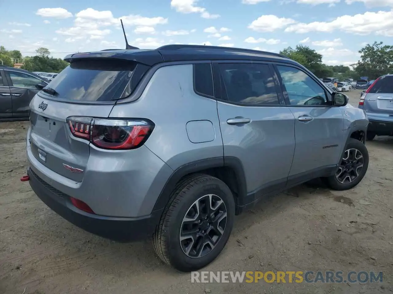 3 Photograph of a damaged car 3C4NJDDB1MT529228 JEEP COMPASS 2021