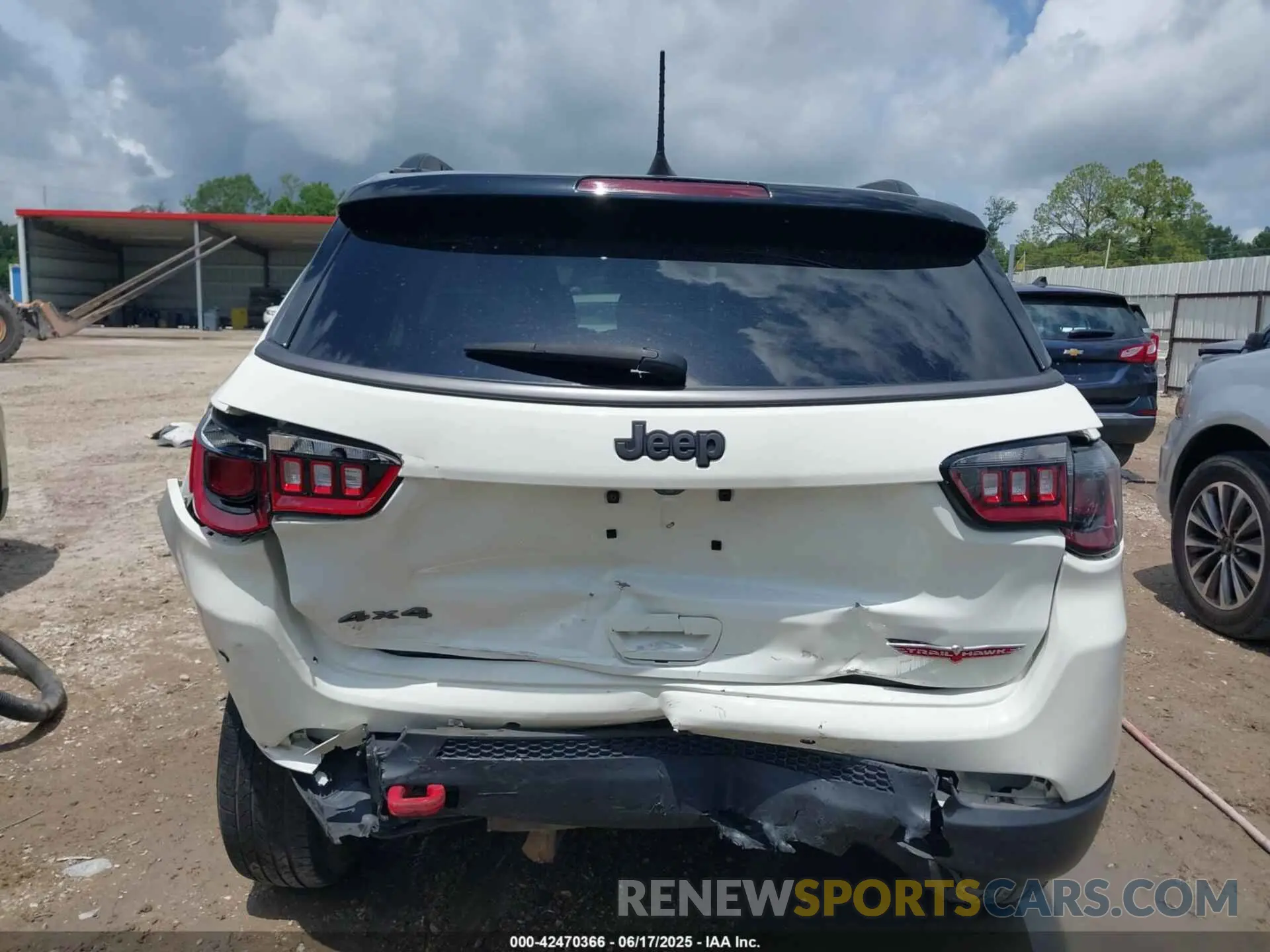 16 Photograph of a damaged car 3C4NJDDB1MT571866 JEEP COMPASS 2021
